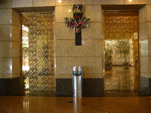 Tìm hiểu những tiêu chuẩn thiết kế thang máy khách sạn mới nhất