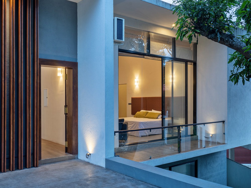 biet-thu-hien-dai-2-tang-mat-tien-10m-4