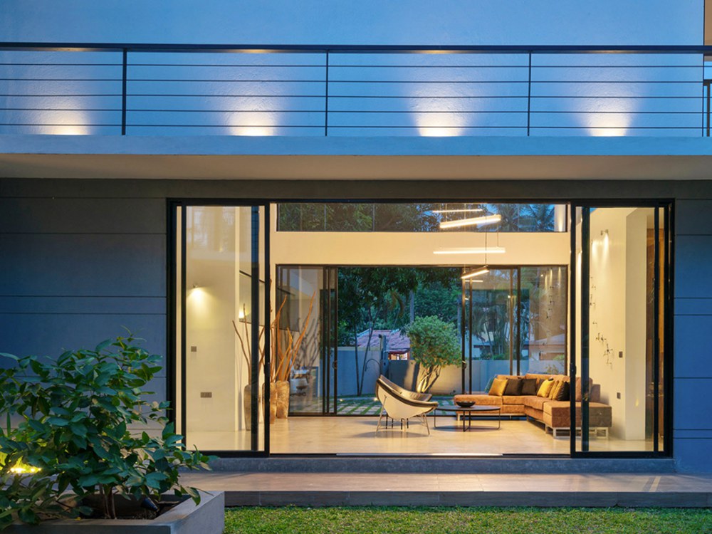 biet-thu-hien-dai-2-tang-mat-tien-10m-9