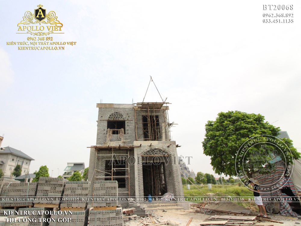 biet-thu-2-tang-tan-co-dien-mai-thai-1-ty-4