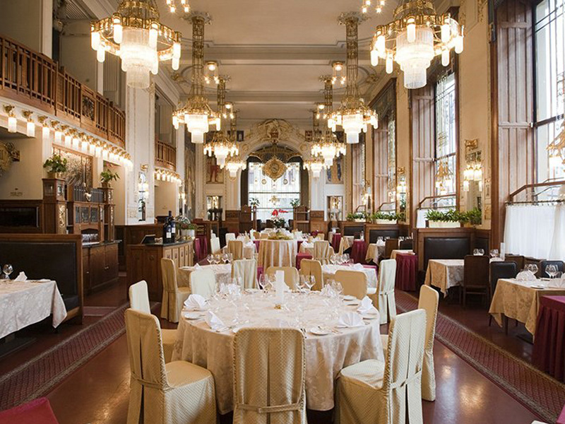 thiet-ke-nha-hang-kieu-phap-dep-4