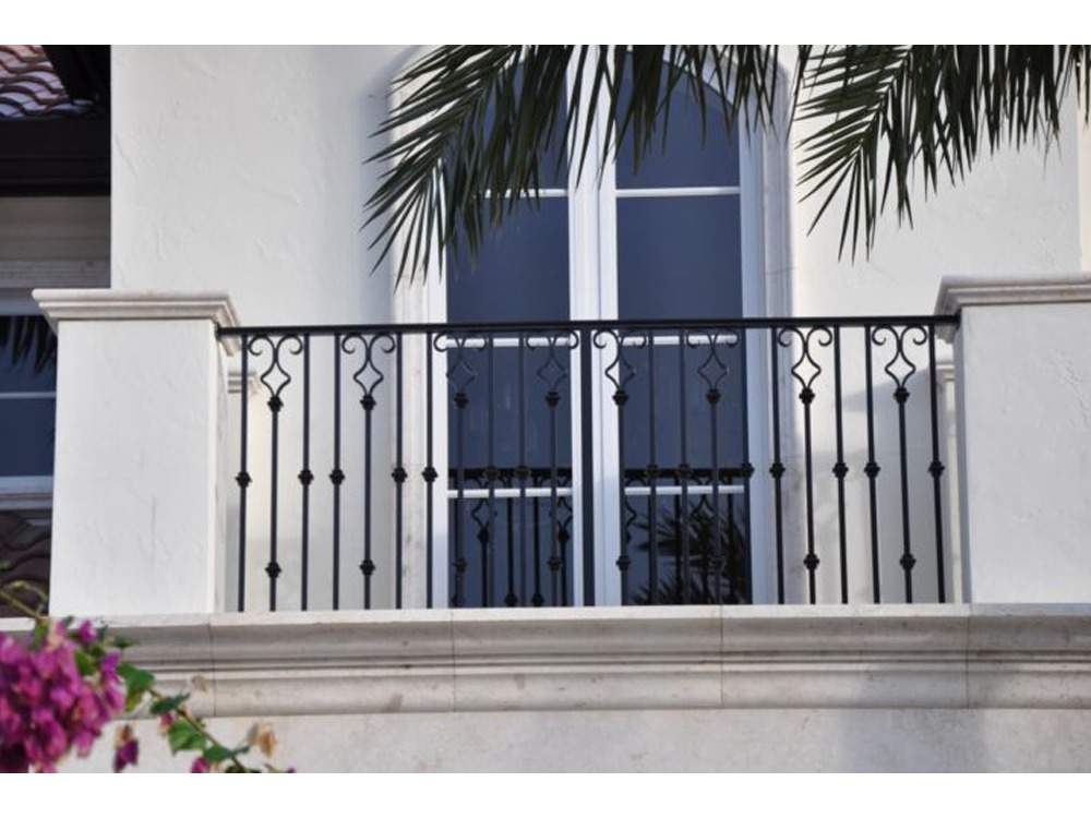 kich-thuoc-lan-can-ban-cong-chuan-an-toan-4