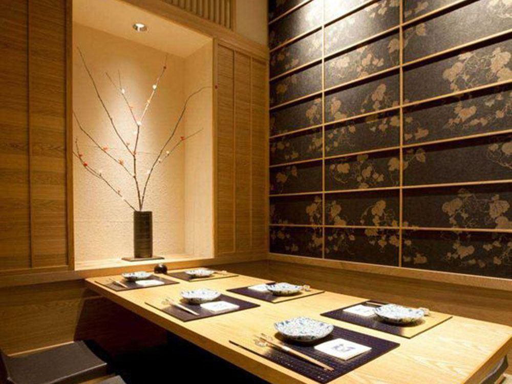 khong-gian-noi-that-nha-hang-nhat-ban-2